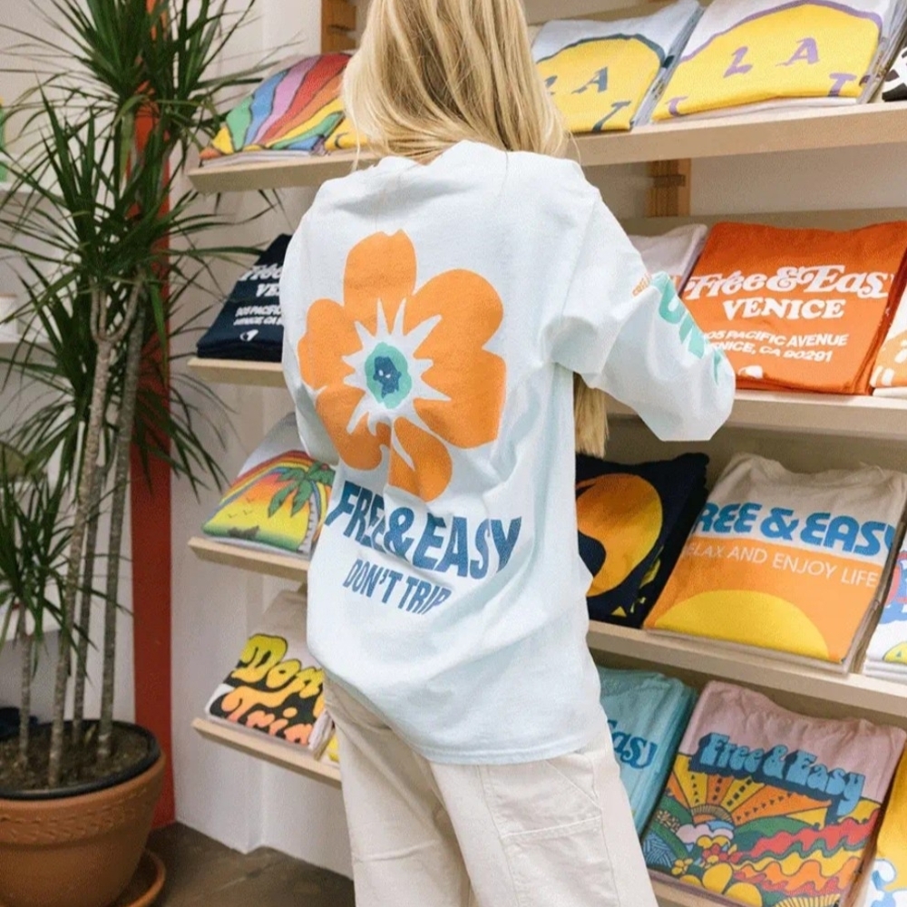 Free & Easy Light Blue Long Sleeve Graphic Tee - Orange Flower NWT